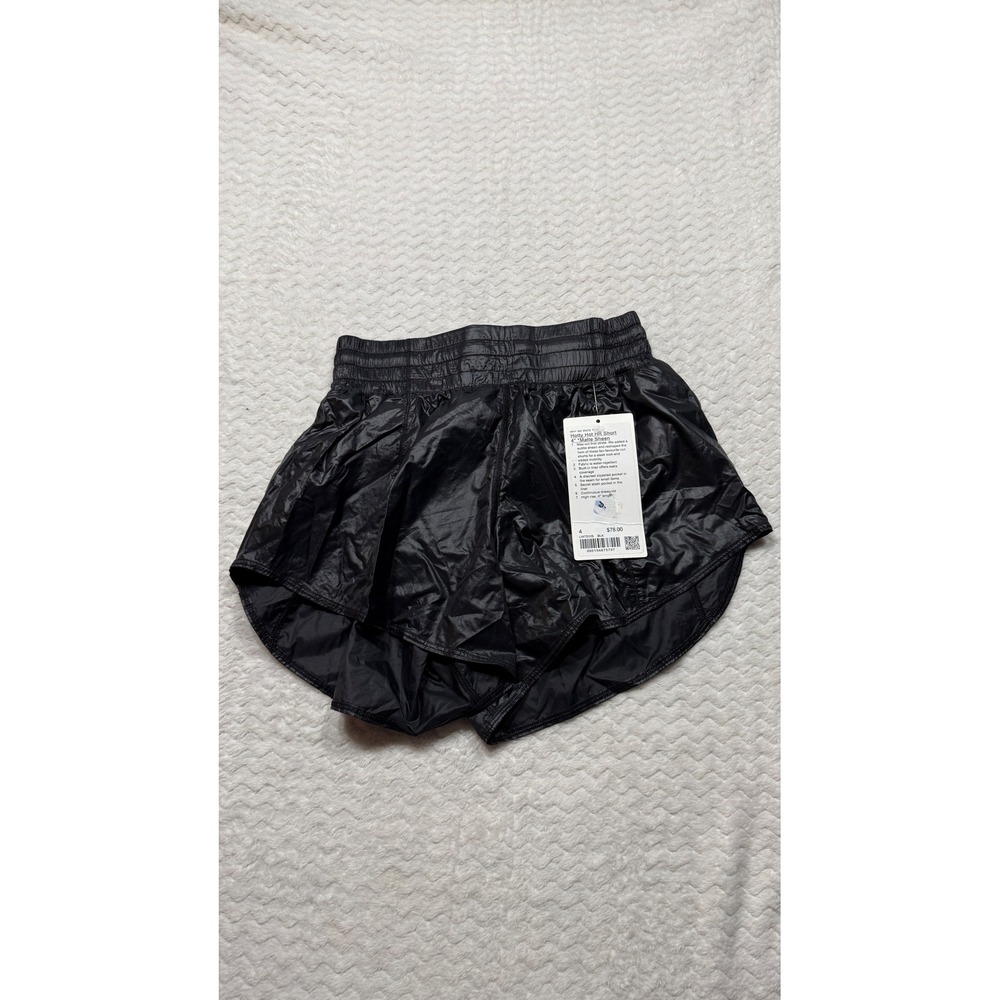 Lululemon Hotty Hot HR Short 4 Matte Sheen Black LW7DCIS Womens Size 4 NEW